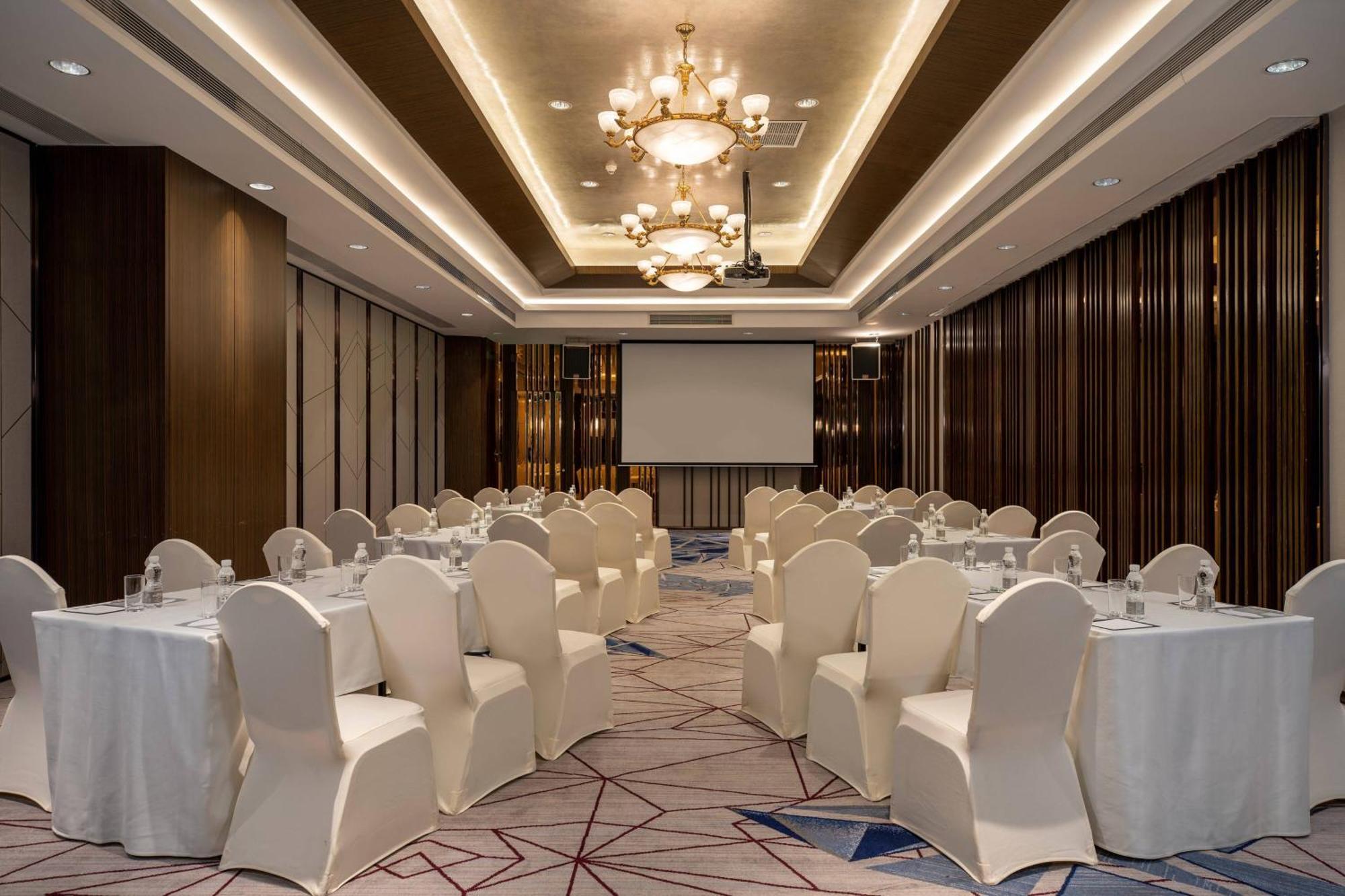 Renaissance Shenzhen Luohu Hotel Eksteriør billede