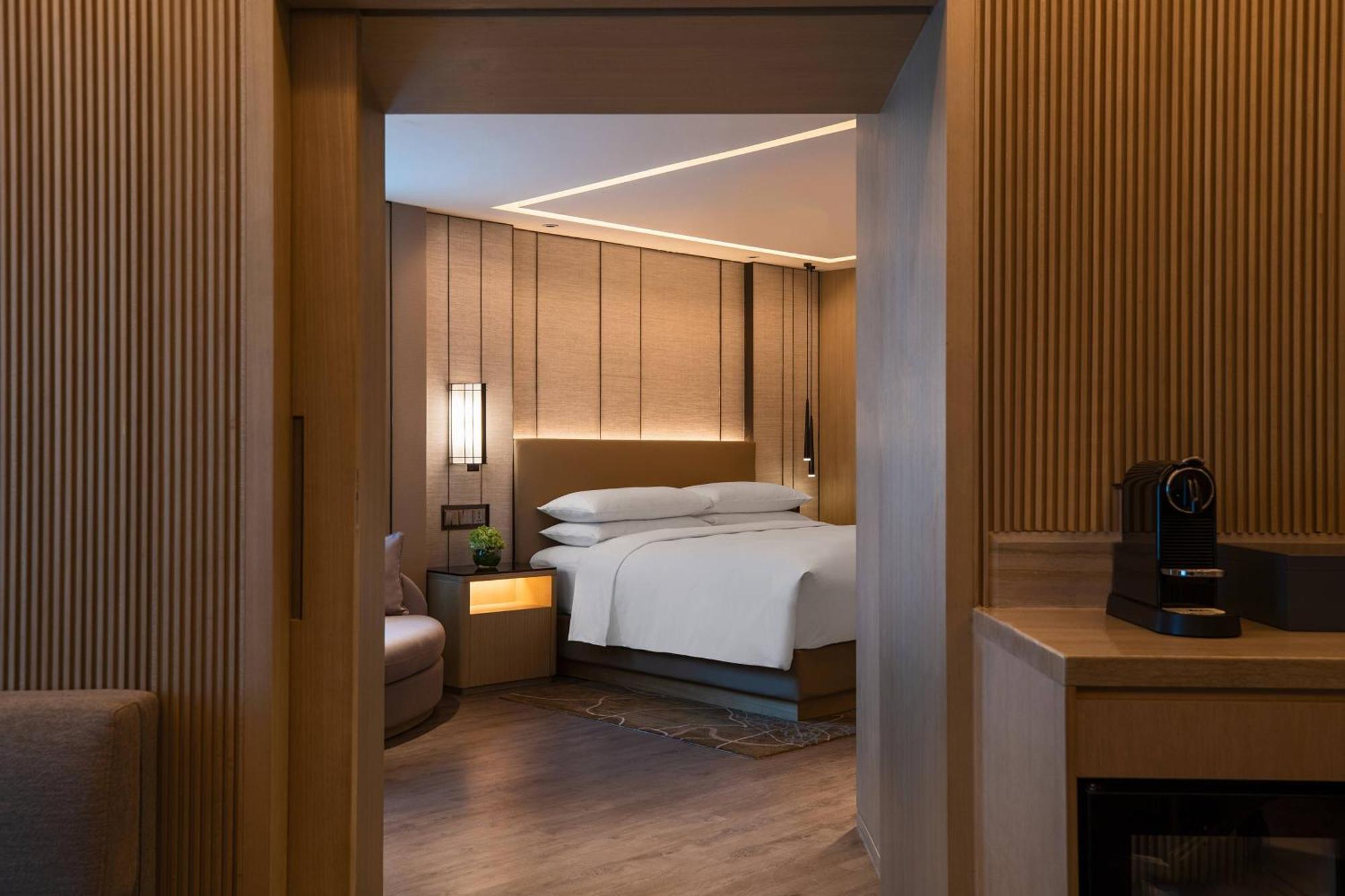 Renaissance Shenzhen Luohu Hotel Eksteriør billede