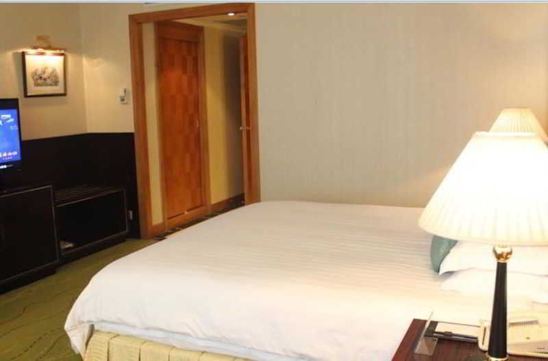 Renaissance Shenzhen Luohu Hotel Eksteriør billede