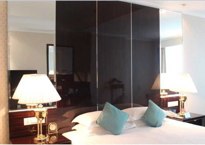 Renaissance Shenzhen Luohu Hotel Eksteriør billede